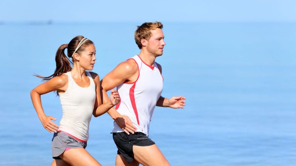 Bí quyết giữ gìn sức khỏe xương khớp sau tuổi 30 –chạy bộ