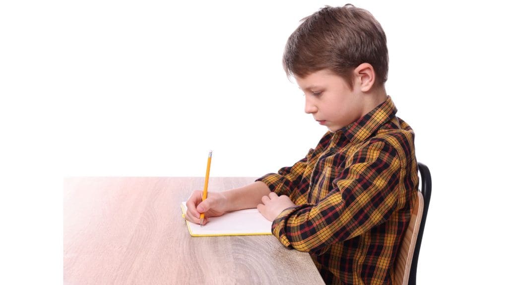 Hướng dẫn tư thế ngồi đúng để tránh đau lưng, thoái hóa cột sống