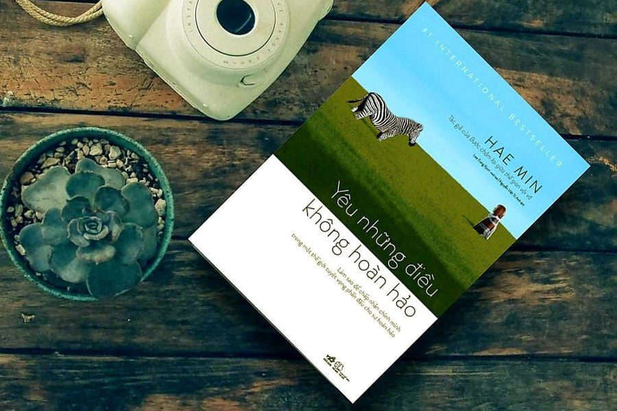 review sách yêu những điều không hoàn hảo