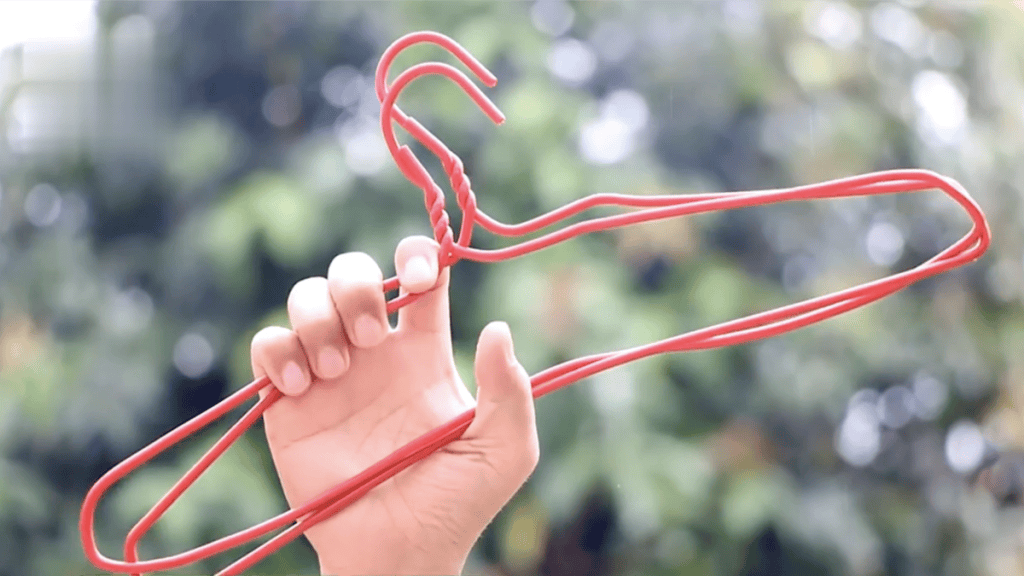 20 Cách Sử Dụng Móc Áo Sáng Tạo Và Hữu Ích Bạn Nên Biết