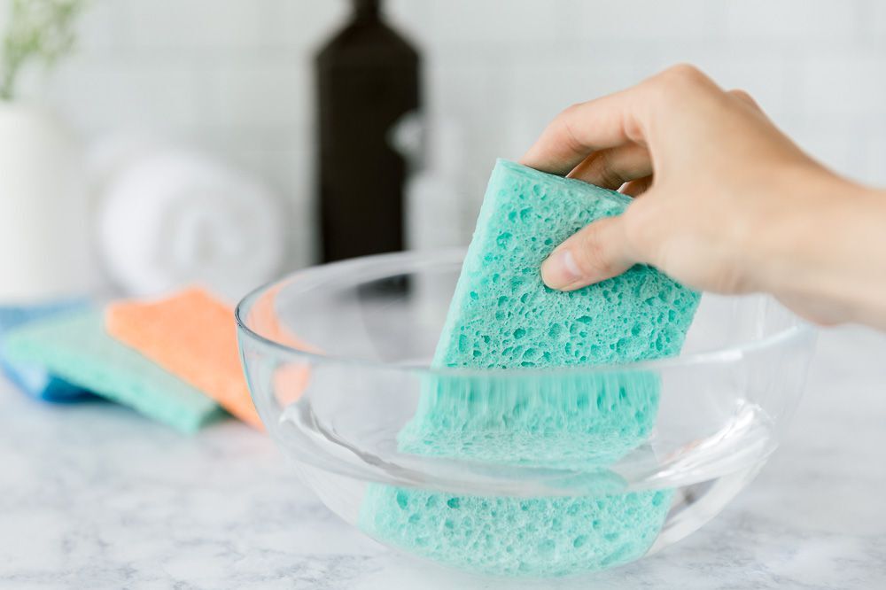 12+ Công dụng của nước oxy già trong gia đình ít người biết
